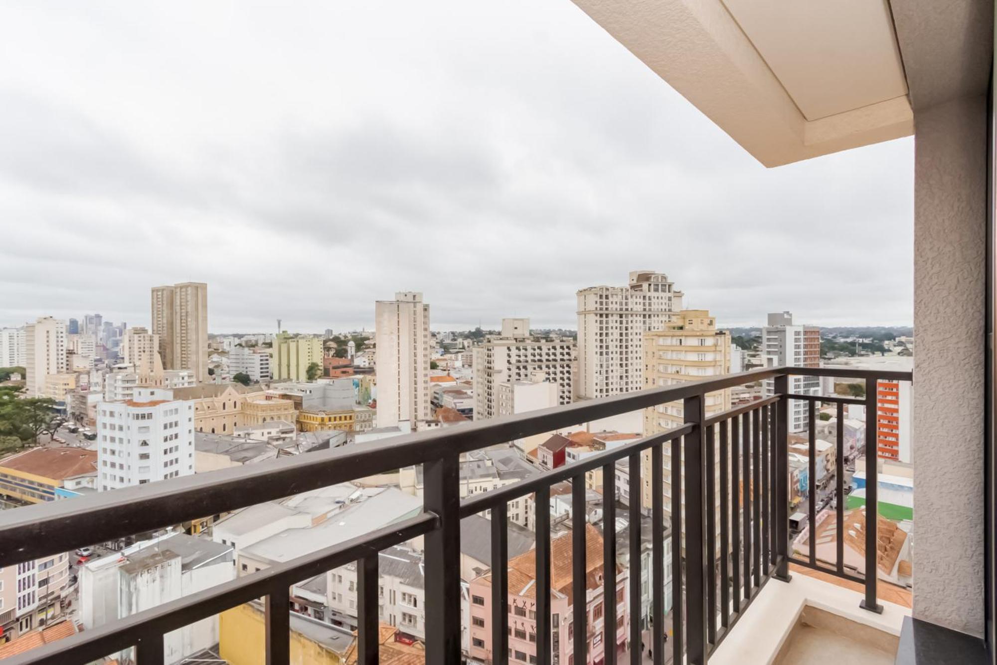 All You Need Curitiba Rom bilde